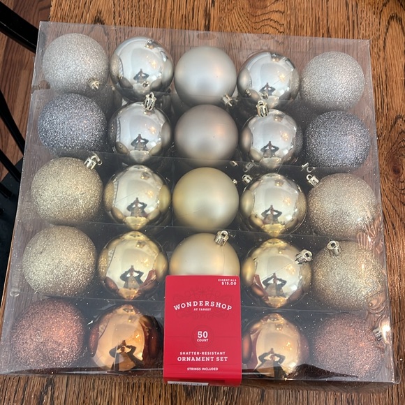 50 GOLD, SILVER, and BRONZE ORNAMENTS - Picture 3 of 5